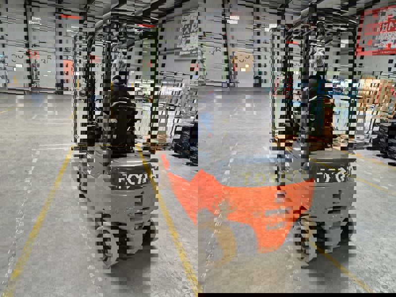 98Bb4c09 Ccb2 405C B9cb 9F3084b2b4eb