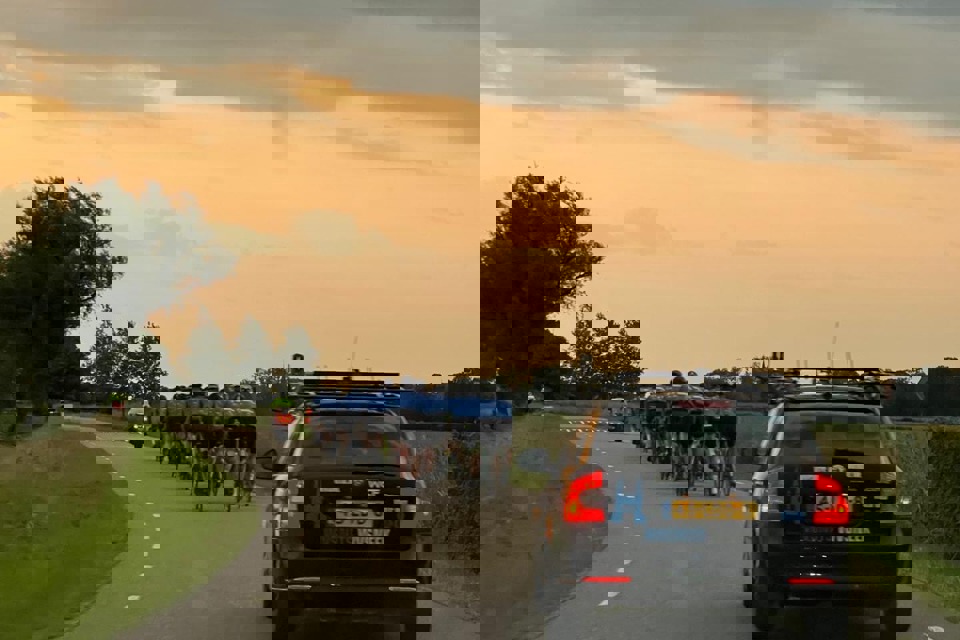 3B49af50 09A9 4E8a 8B63 9650E7c294f5